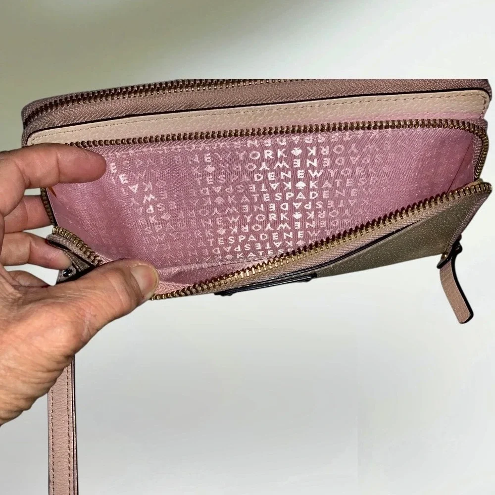 Kate Spade Anita Grove St.‎ Wristlet